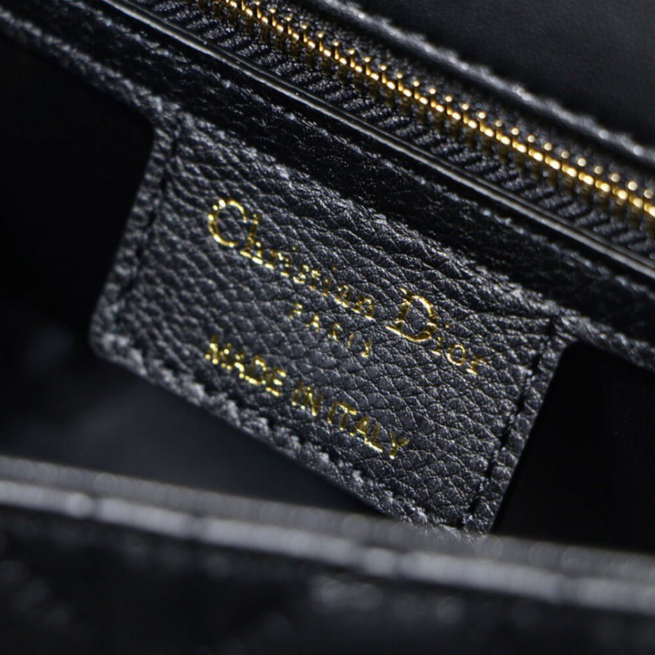 small D*or caro bag