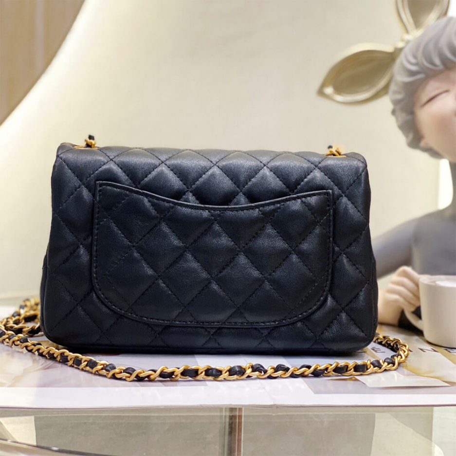Ch*el pearl crush mini flap