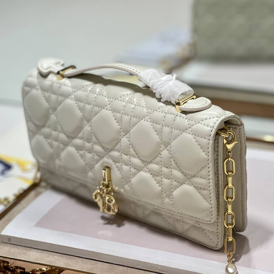 miss D*or mini bag