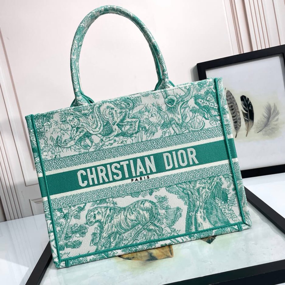 medium D*oriviera D*or book tote