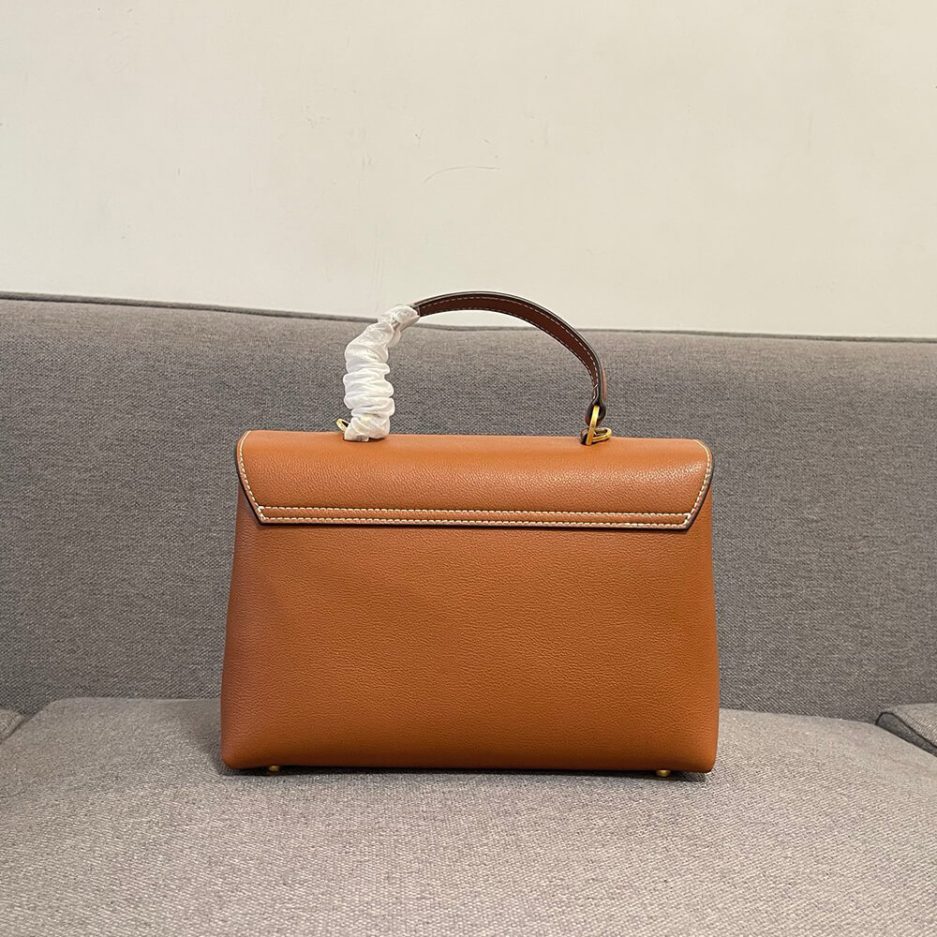 ce**e medium nino bag in S*pple calfskin