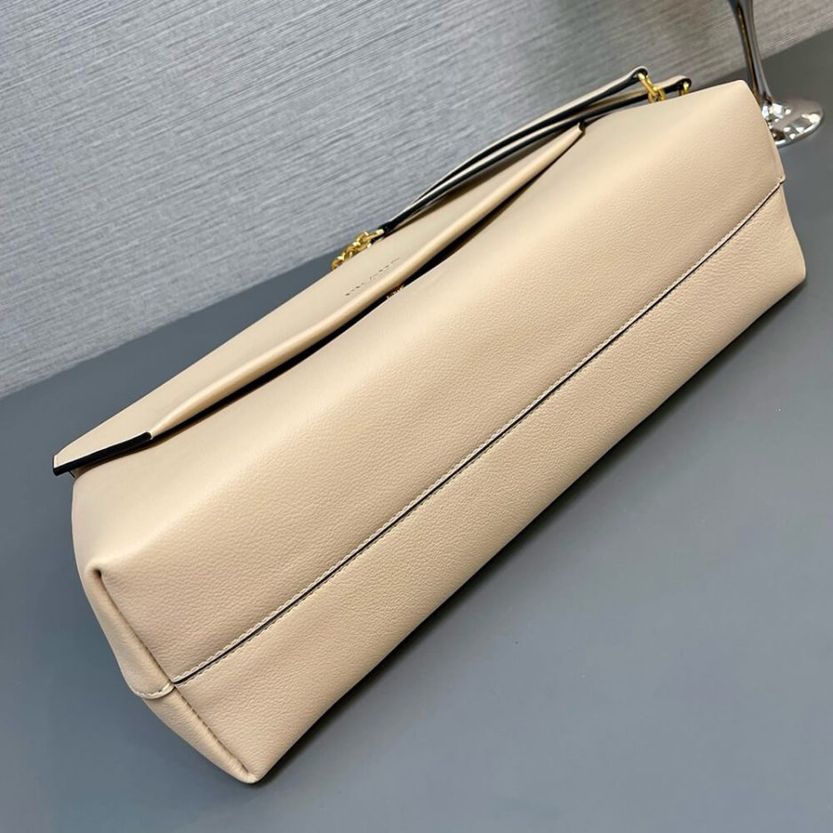 Pra*a medium leather shoulder bag (high-end grade)
