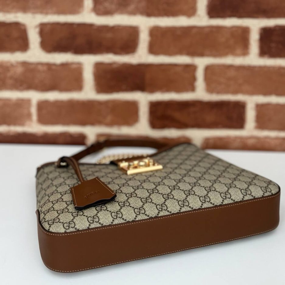 G*u*i padlock gg medium shoulder bag