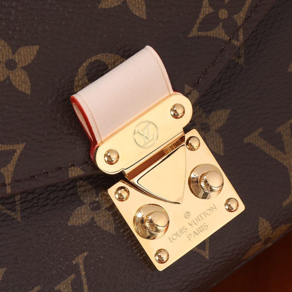 LV POCHETTE METIS EAST WEST