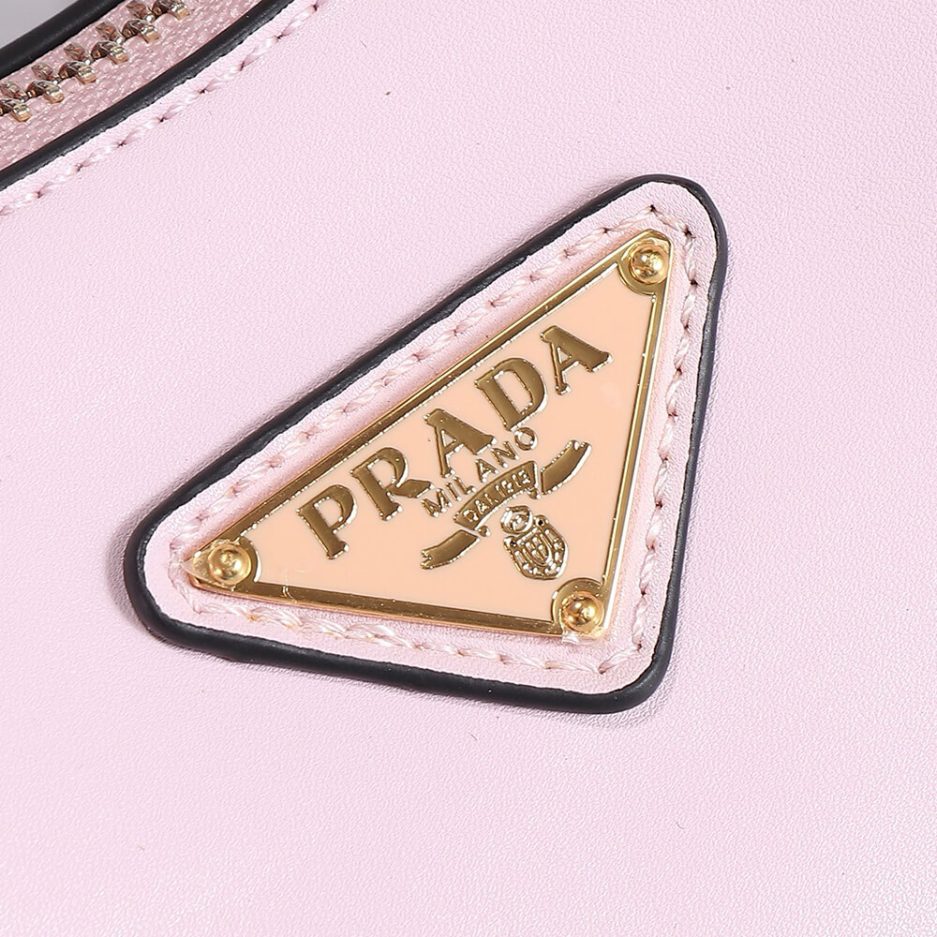 Pra*a arque leather shoulder bag