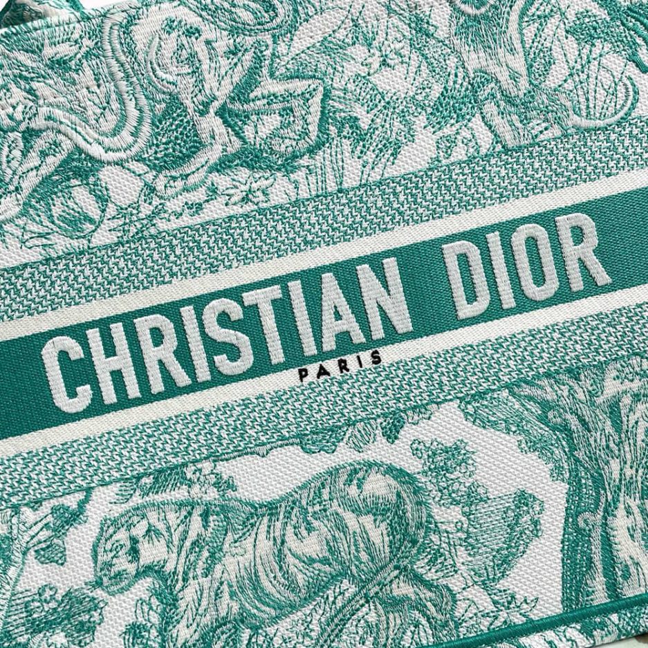medium D*oriviera D*or book tote