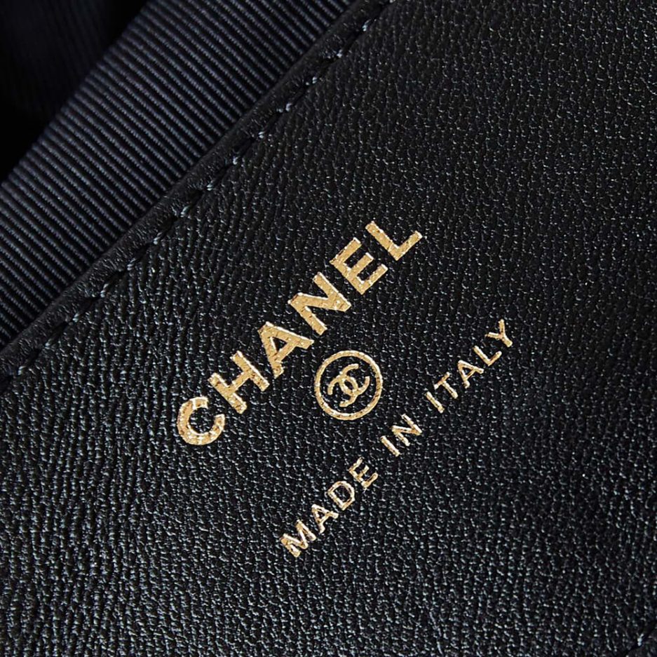 Ch*el pouch