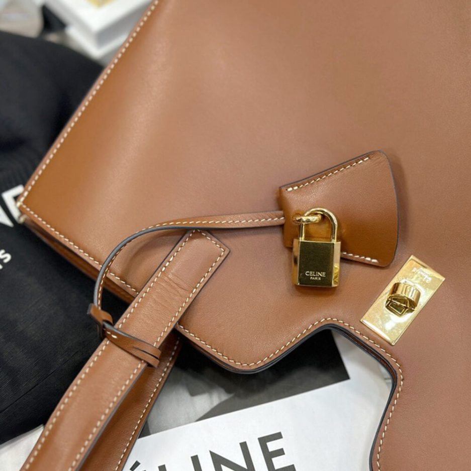 ce**e cabas 16 in S*pple smooth calfskin