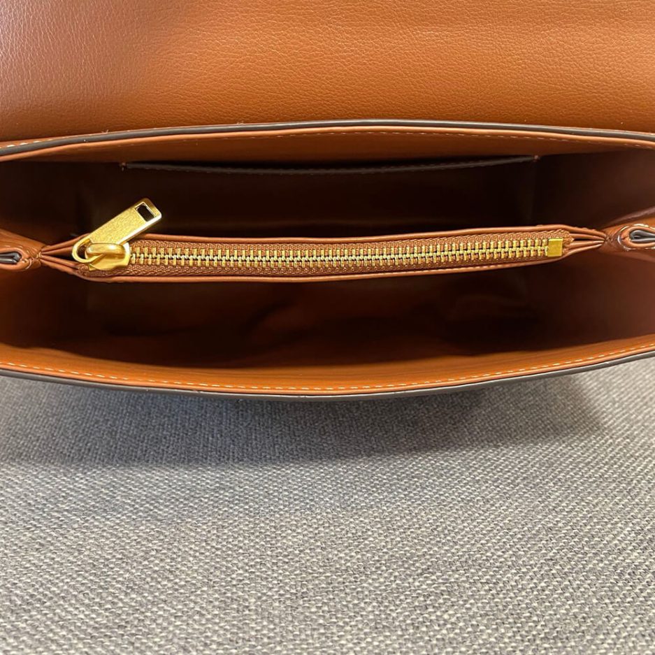 ce**e medium nino bag in S*pple calfskin