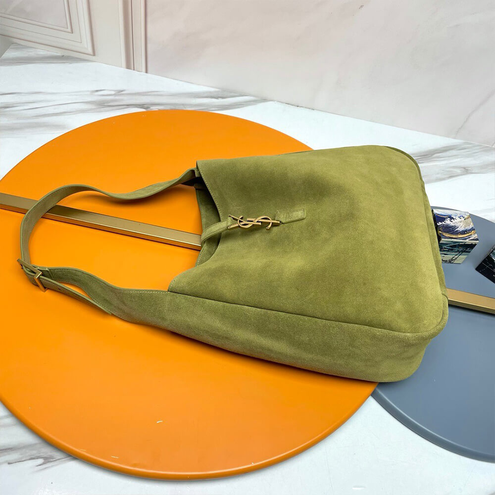 ysl le 5 À 7 S*pple suede large