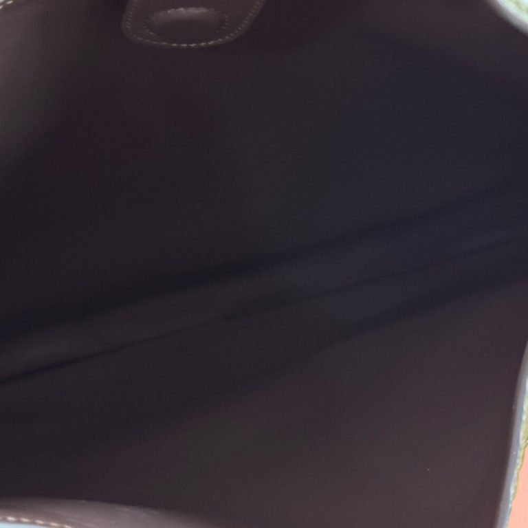 G*u*i b medium shoulder bag